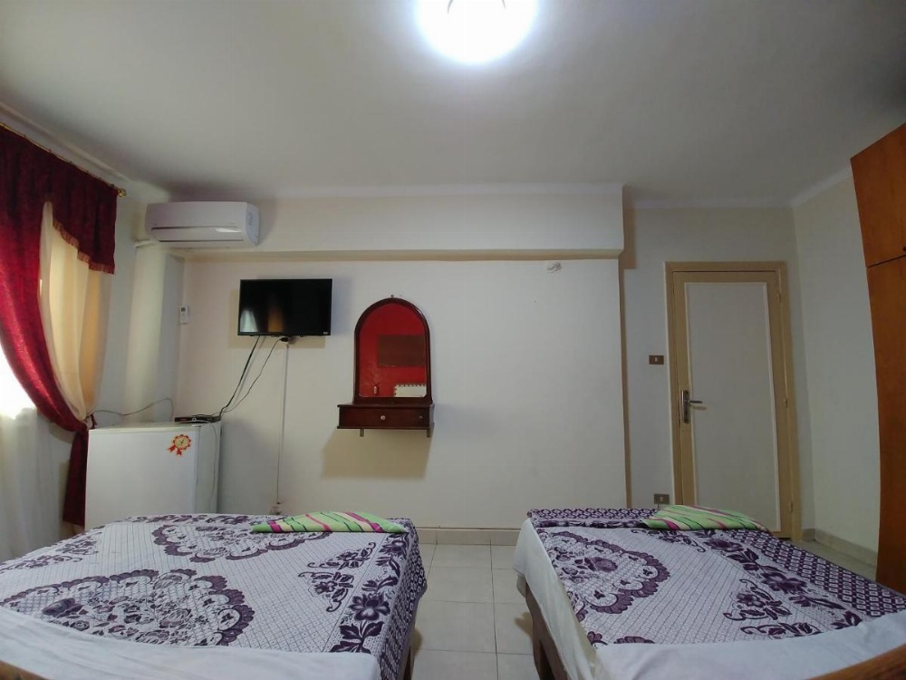 Room image 5